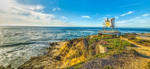 Become an insurance adjuster in California